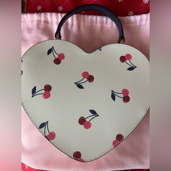 Kate Spade Love Shack CHERRY Printed HEART Crossbody Bag Top Handle Cherries EUC - Picture 4 of 10